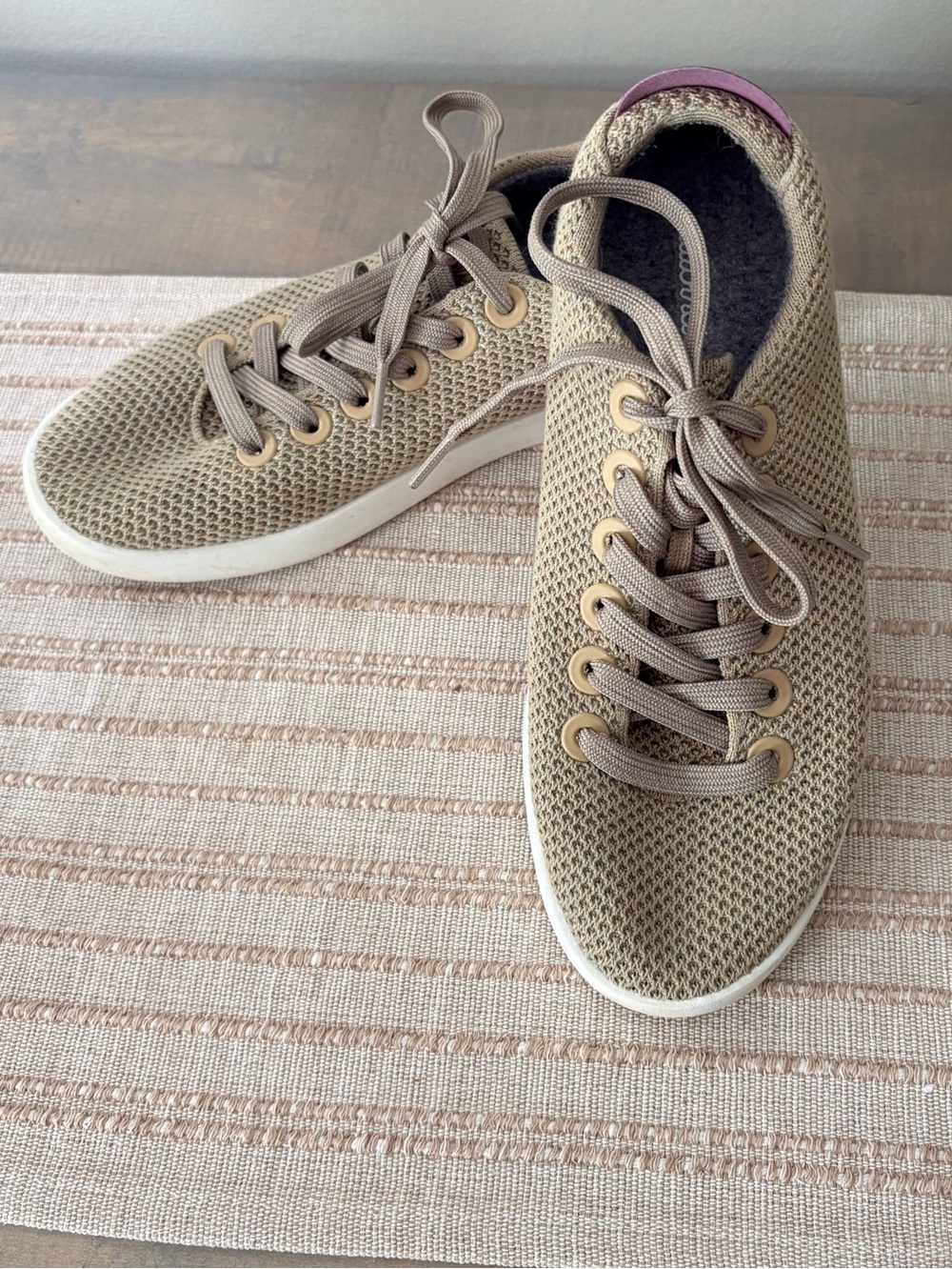 Allbirds Tree Piper HAZY BEIGE LACE up Sneakers - Size 8 EUC
